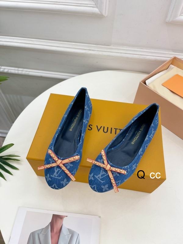 LV Women's Shoes 863